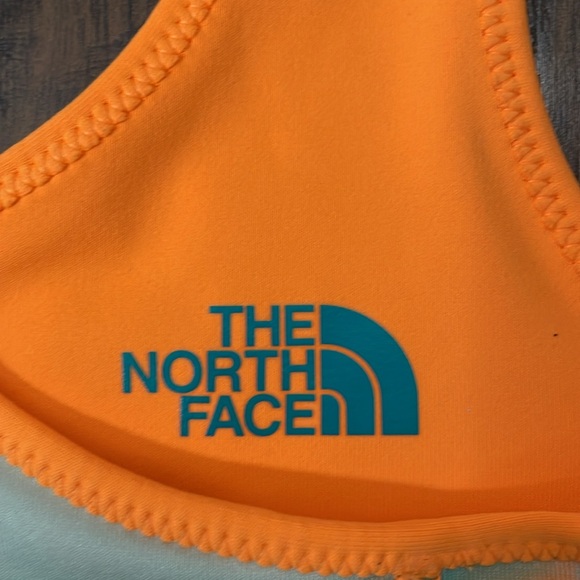 The North Face Reversible Stow-N-Go Jog Bra Size Small - Picture 5 of 5